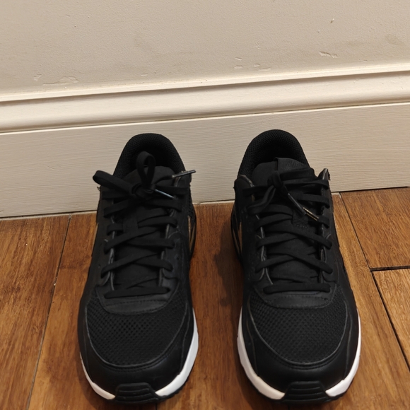 Nike Air Max Black and Gold Sneakers - Picture 3 of 10